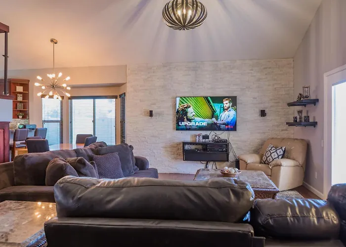 Leisurely House Near Kierland Pool Hot Tub Games