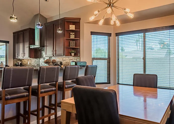 Leisurely House Near Kierland Pool Hot Tub Games *