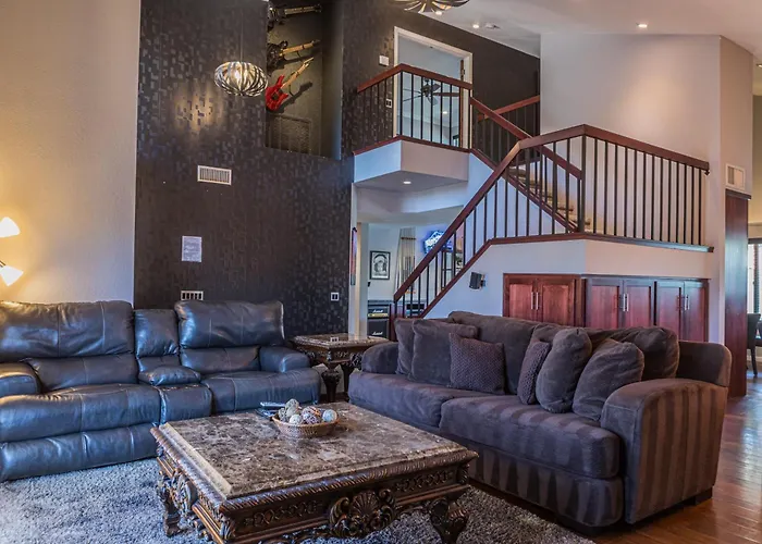 Leisurely House Near Kierland Pool Hot Tub Games *