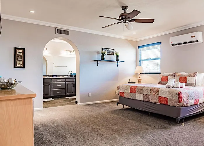 Leisurely House Near Kierland Pool Hot Tub Games