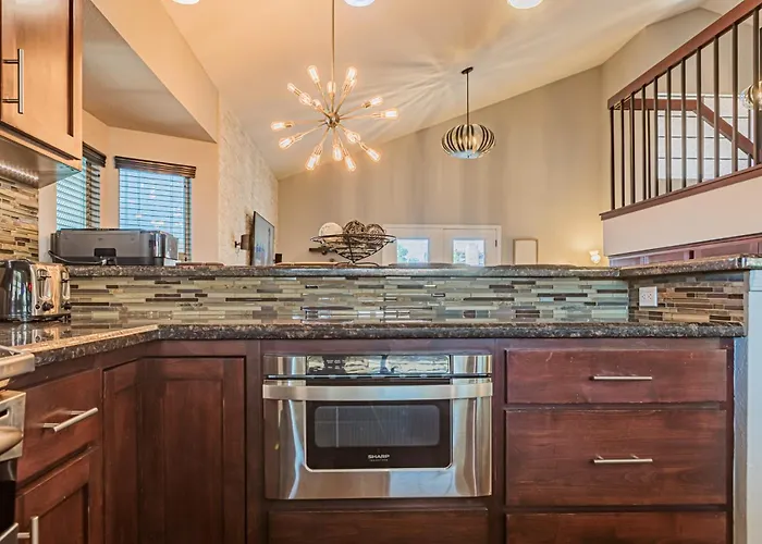 Holiday home Leisurely House Near Kierland Pool Hot Tub Games *