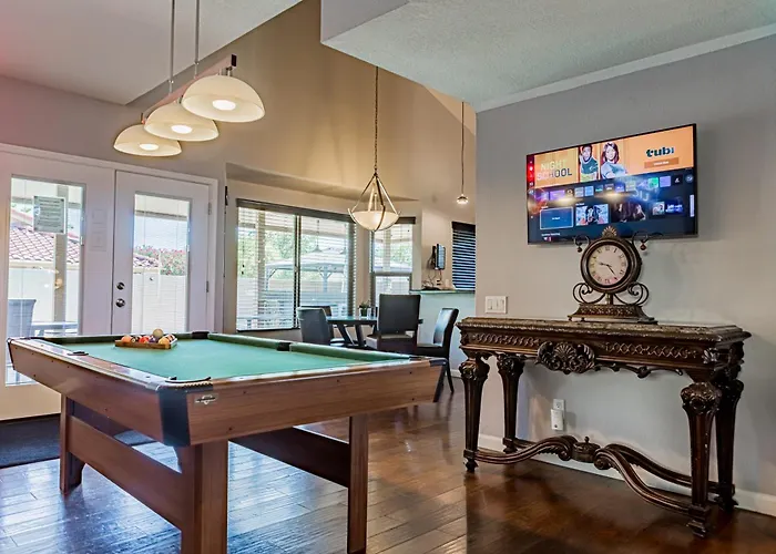 Leisurely House Near Kierland Pool Hot Tub Games