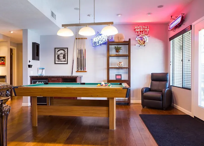 Leisurely House Near Kierland Pool Hot Tub Games Holiday home Scottsdale