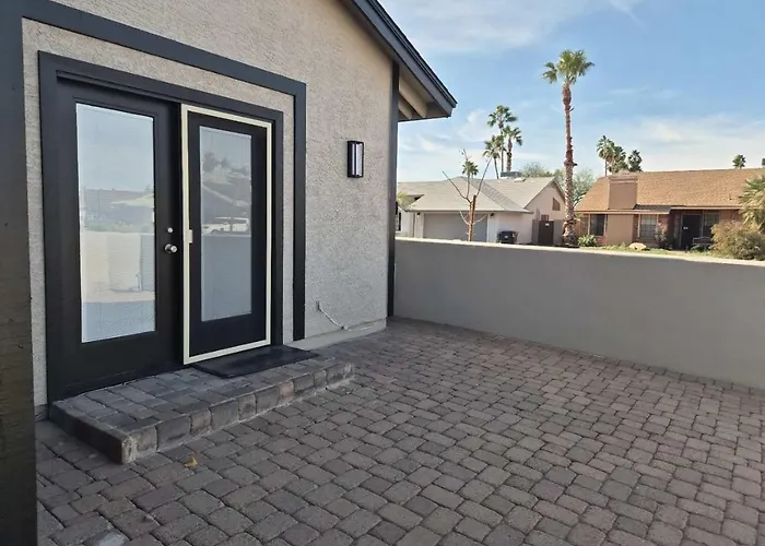 Leisurely House Near Kierland Pool Hot Tub Games Holiday home *