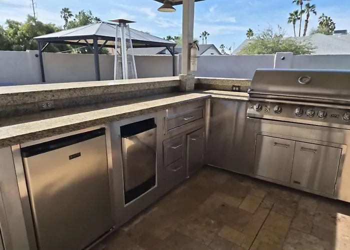 Holiday home Leisurely House Near Kierland Pool Hot Tub Games *